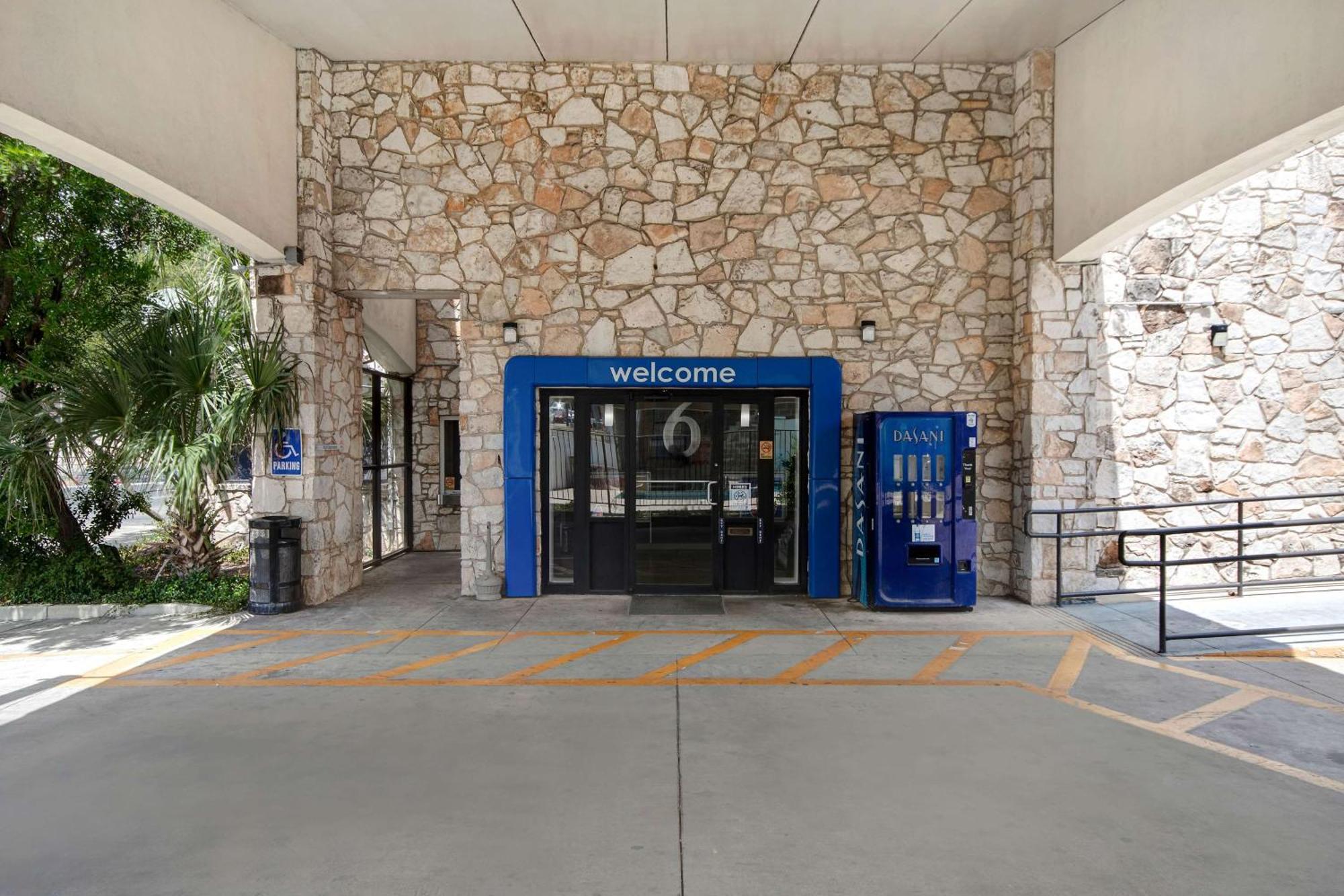 Studio 6 San Antonio Tx Northwest Medical Center エクステリア 写真